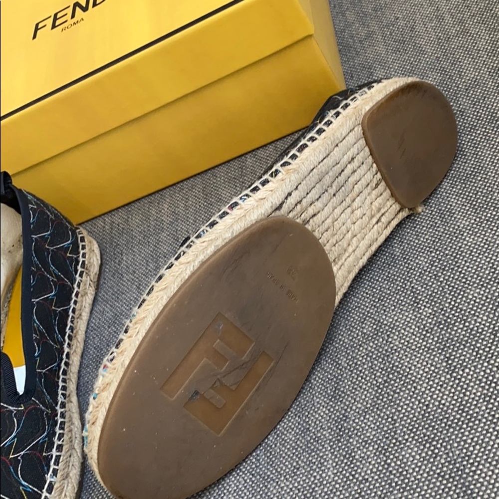Fendi flat espadrille 38 used no major flaws $550 - Picture 4 of 6